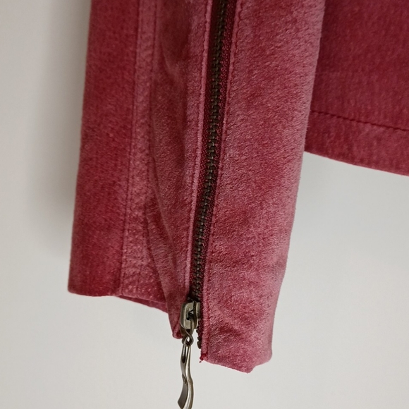 Vintage red suede leather jacket. - Picture 4 of 7